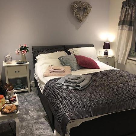 Redwing Rise Bed & Breakfast Royston  Exterior foto
